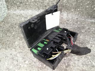 блок предохранителей Peugeot 407 1 поколение 2006