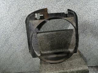 диффузор вентилятора Mercedes-Benz 100 1 поколение 1992