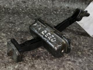ограничитель открывания двери Kia Ceed 1 поколение 2010