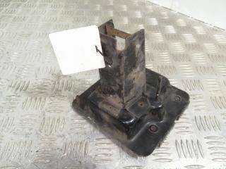 Крепление бампера переднего Kia Rio 1 поколение 2001