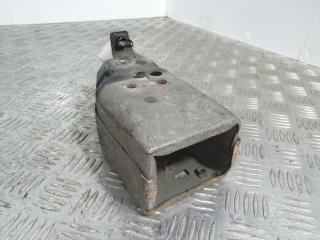 кронштейн переднего бампера Nissan Primera P11 (1996 - 2000)