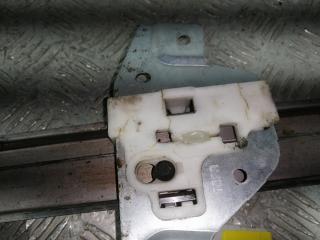 стеклоподъемник передний правый Hyundai Getz 1 поколение [рестайлинг] 2006