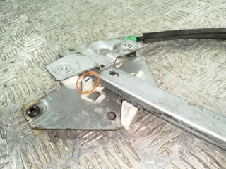 стеклоподъемник передний левый Mitsubishi Carisma 1 поколение 1999