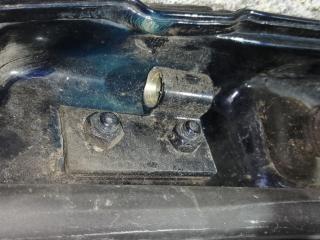 петля двери BMW 5 серия E39 2000