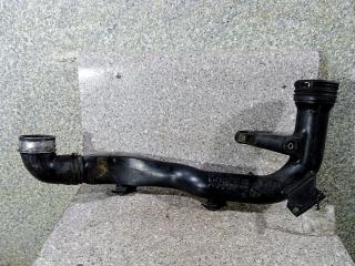 патрубок интеркулера Volkswagen Passat B5 [рестайлинг] 2002, 8E014562B