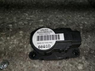 моторчик заслонки печки Renault Scenic 2 поколение 2006