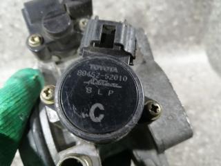 заслонка дроссельная Toyota Yaris P1 2001