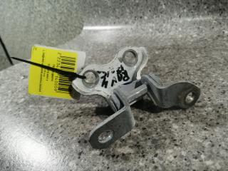 петля двери Toyota RAV4 4 поколение (CA40) 2014