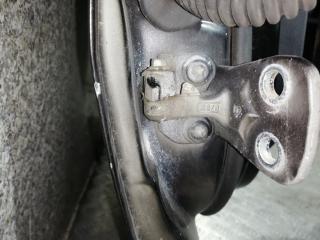 петля двери Land Rover Range Rover Sport 1 поколение 2007