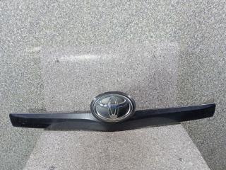 накладка подсветки номера Toyota Verso 1 поколение 2011, 76811-0F050