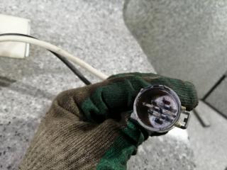 замок двери передней левой Toyota Carina T190 1995