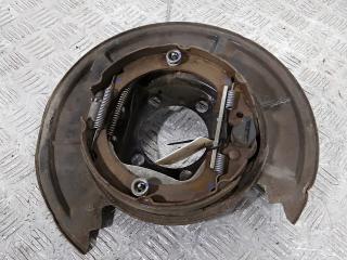 защитный кожух тормозного механизма Toyota Verso 1 поколение (2009 - 2013)