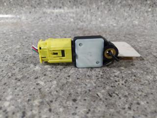 датчик удара Toyota Verso 1 поколение 2011