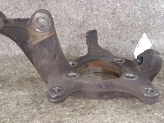 кулак поворотный правый Toyota Avensis 3 поколение (T270) [рестайлинг] 2012