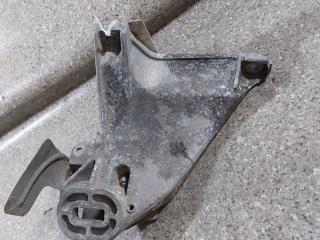 кронштейн двигателя Audi A6 4A/C4 (1994 - 1997), 2.5 л., TDi