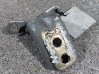 петля двери Nissan Note E11 (2005 - 2009)