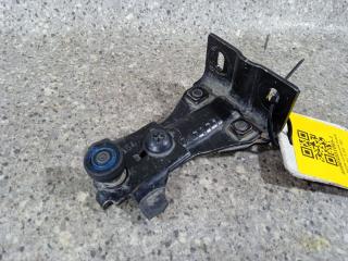 ролик двери сдвижной Chrysler Voyager 3 поколение 1999