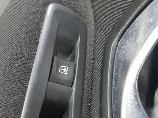 кнопка стеклоподъемника двери задней правой Renault Laguna 3 поколение 2009