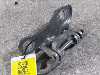 петля двери Chrysler 300C 1 поколение 2006