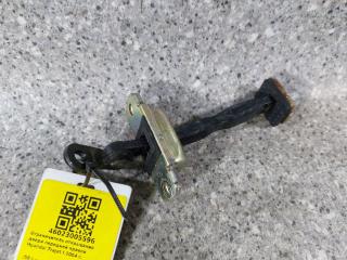 ограничитель открывания двери Hyundai Trajet 1 поколение 2004