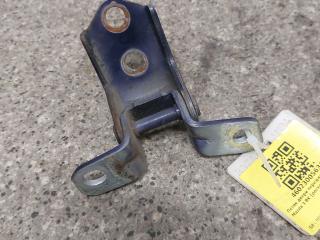 петля двери Mazda 3 BK [рестайлинг] 2008