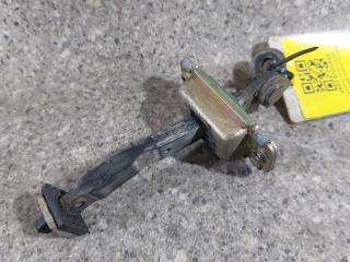 ограничитель открывания двери Hyundai Getz 1 поколение 2004