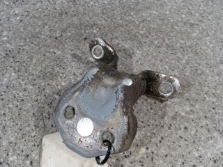 петля двери Mazda Premacy CP [рестайлинг] 2002