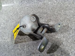 петля двери Mazda Premacy CP [рестайлинг] 2002