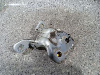 петля двери Mazda Premacy CP [рестайлинг] 2002