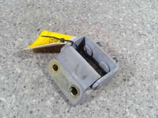 петля крышки багажника Hyundai Trajet 1 поколение 2004