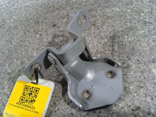 петля двери Kia Carens 1 поколение [рестайлинг] 2003