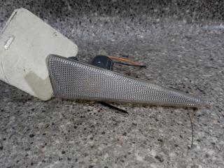 повторитель поворота на крыле левый Renault Megane 2 поколение 2004, 8200027160