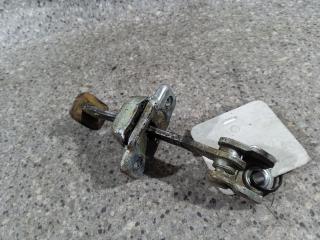 ограничитель открывания двери Opel Zafira 1 поколение (A) 1999