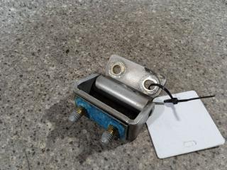 петля крышки багажника Hyundai Matrix 1 поколение 2003