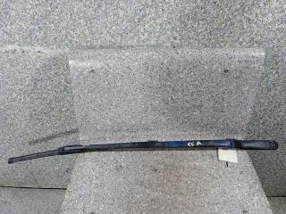 щеткодержатель (поводок стеклоочистителя, дворник) Kia Carens 1 поколение [рестайлинг] (2002 - 2006)