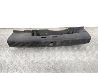 накладка внутренняя на заднюю панель кузова Skoda Fabia 2 поколение (5J) 2008, 1.9 л., TDi, дизель, хетчбэк 5 дв., 5J6863459