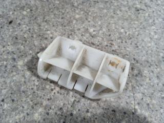 Крепление бампера заднего Nissan Qashqai 1 поколение (2006 - 2010), 85227-JD00A