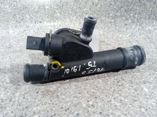 фланец (тройник) системы охлаждения Volkswagen Transporter T5 2006, 1.9 л., TDi, AXB, дизель, 038121133