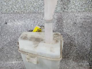 бачок омывателя Nissan Almera N15 1998, 1.6 л., i, бензин, МКПП