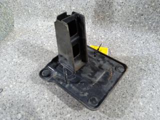 кронштейн переднего бампера Kia Shuma 2 поколение 2002, 1.6 л., бензин