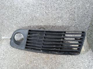 заглушка (решетка) в бампер Audi A6 4B/C5 1998, 4B0807681J