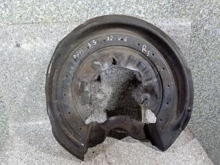 защитный кожух тормозного механизма Audi A3 8P/8PA [рестайлинг] 2008, 3.2 л., i, бензин, МКПП, универсал, полный привод