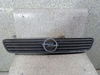 решетка радиатора Opel Astra G 1999, 90588120