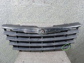 решетка радиатора Chrysler Voyager 4 поколение [рестайлинг] (2004 - 2007)