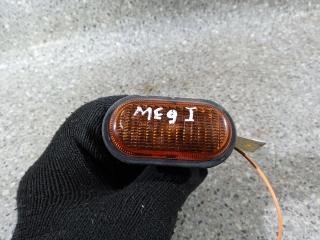 повторитель поворота на крыле правый Renault Megane 1 поколение [рестайлинг] 2002, 7700847333