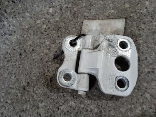 петля двери Mercedes-Benz C-Класс W202/S202 1995