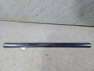 молдинг двери передней левой Mercedes-Benz C-Класс W202/S202 1994