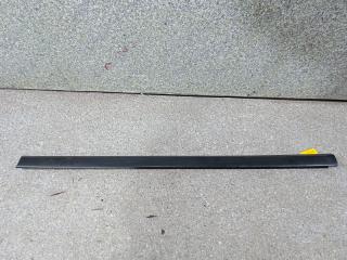молдинг двери передней правой Mercedes-Benz C-Класс W202/S202 1994