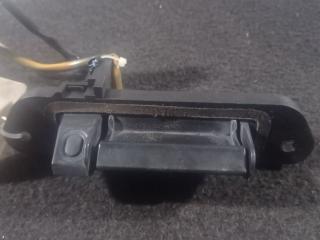 кнопка открытия багажника Mitsubishi Outlander 2 поколение [рестайлинг] (2009 - 2012)