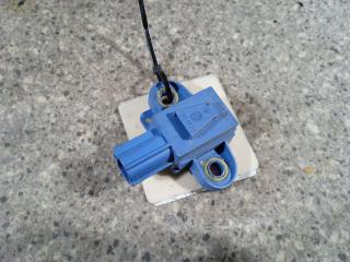 датчик удара Volkswagen Passat B6 2008, 1K0955557